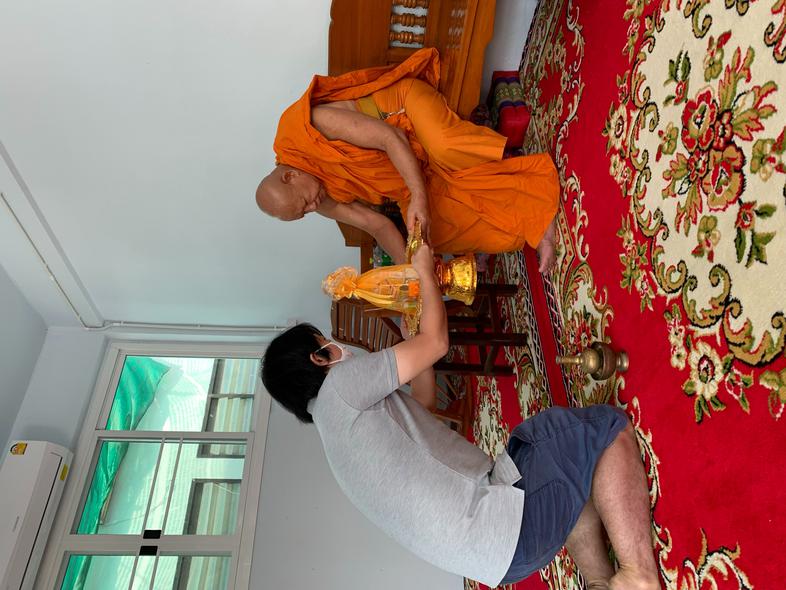 ชุดสังฆทานยา โดยคุณธนมนต์ จัดส่งถึง วัดวรจรรยาวาส ชุดสังฆทานยาที่จัดถวายถึงวัดแล้ว